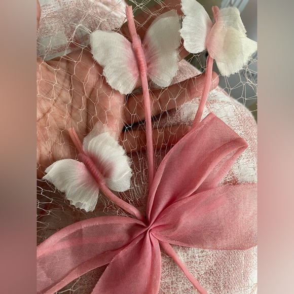 50’s butterfly fascinator. Pink Floral Hair Accessory - Picture 4 of 8